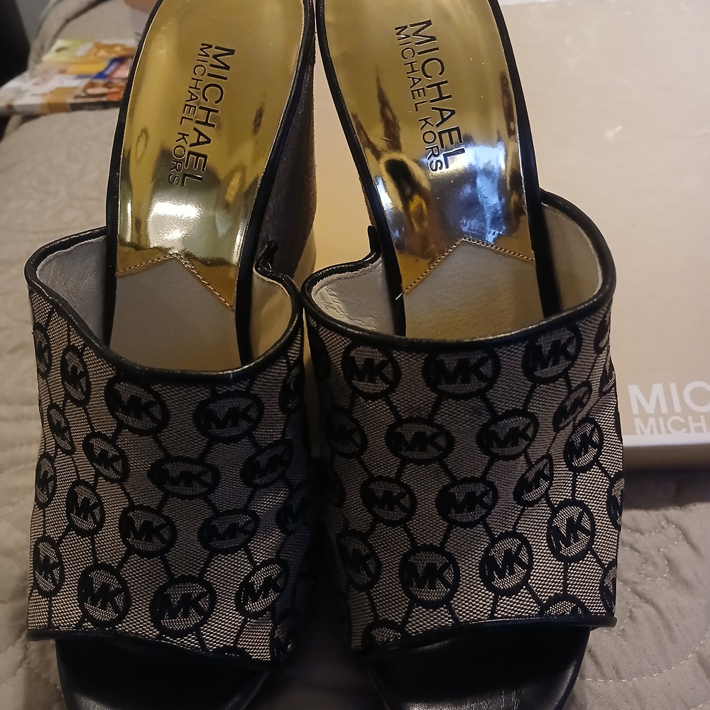 Michael Kors Black and Tan Logo Mules